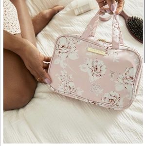 Yumi Kim NWT Wanderlust Travel Makeup Bag